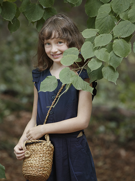 fotografía de família en el bosque, niños, árboles