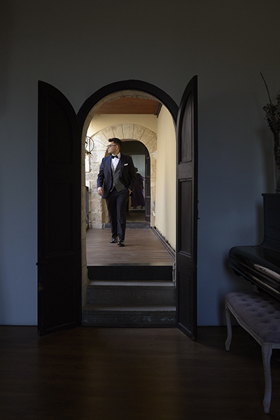 boda, castell de tous ,laura espadale, fotografia barcelona, madre, preparativos, traje novio