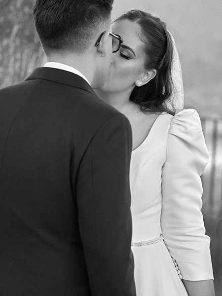 fotografía pareja divertida, boda, vestido novia, laura espadale
