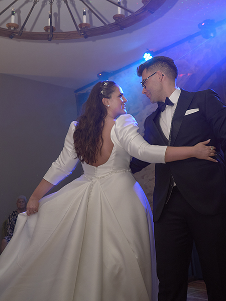 restaurante boda, castell de tous, fiesta boda, baile matrimonio, laura espadale, barcelona