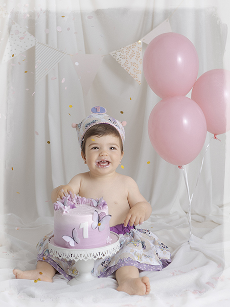 fotografía smash cake primer año, laura espadale, pastel, cumpleaños, barcelona, sant andreu, infantil, niños