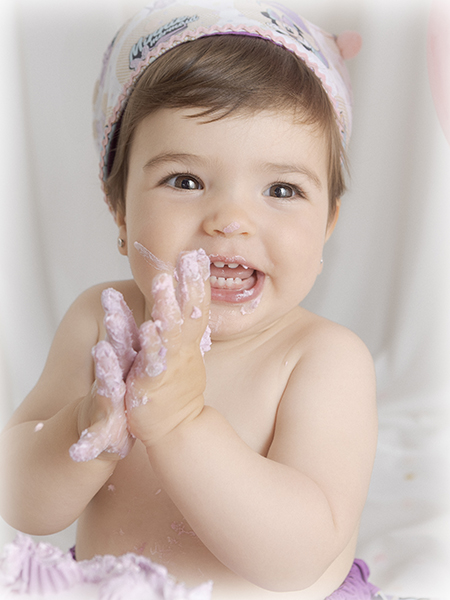 fotografía smash cake primer año, laura espadale, pastel, cumpleaños, barcelona, sant andreu, infantil, niños
