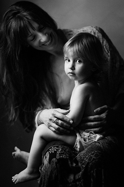 fotografía blanco y negro lactancia, infantil, maternidad