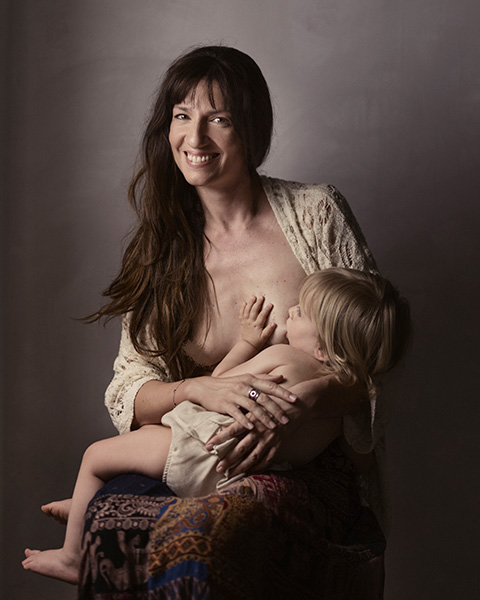 sesión de fotos de lactancia, maternidad, laura espadale, fotografía