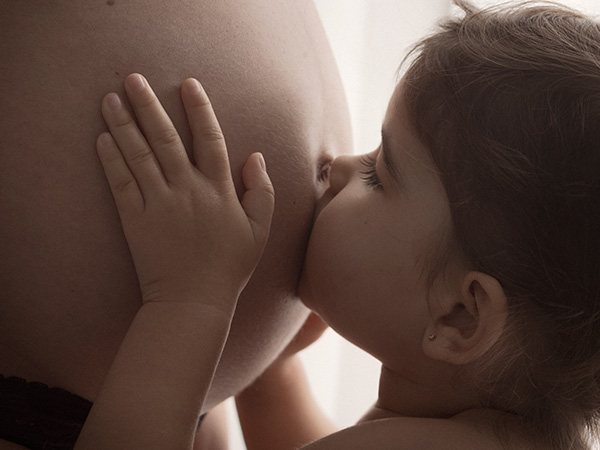 fotografía bebé, embarazo, embarazada, maternidad, infantil, newborn, barcelona, laura espadale, familia, sesión fotos