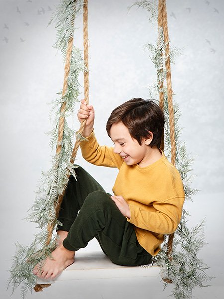 navidad, niño, columpio, nieve
