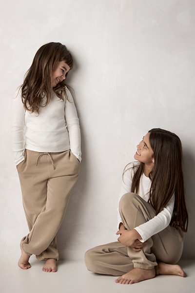 sesión de fotos entre hermanas