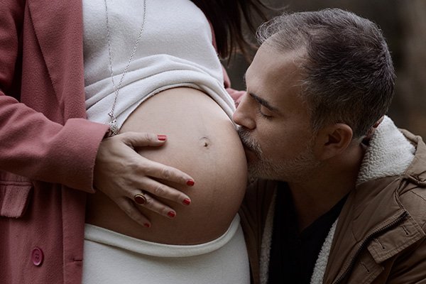 Sesión de fotos de embarazada en otoño