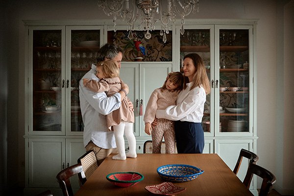Fotografía documental de familia en Barcelona
